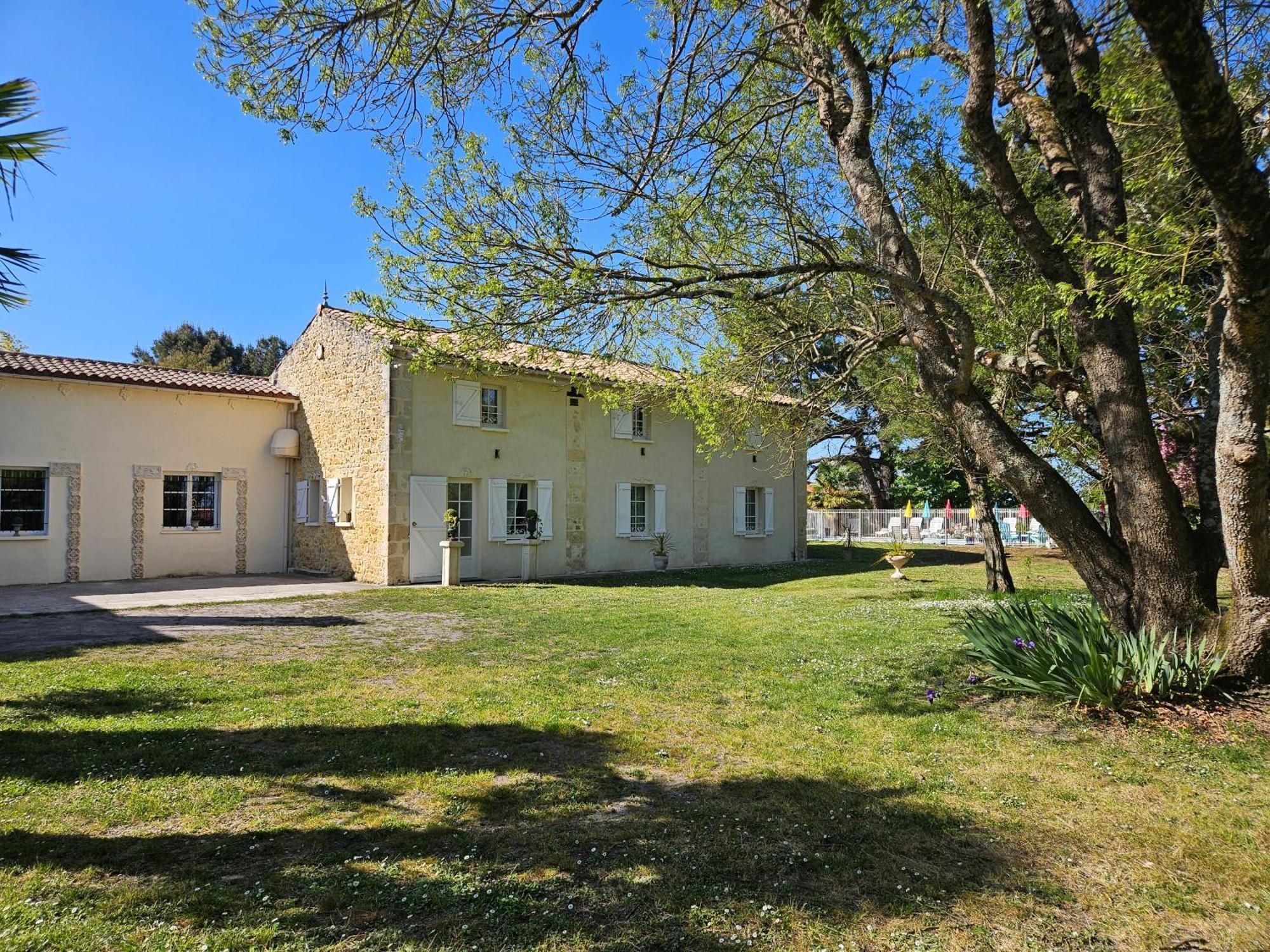 Le Manoir Lacustre Queyrac Exteriér fotografie